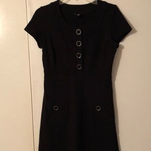 Banana Republic Black Short Sleeve Dress Large Buttons Pockets Size 4 EUC